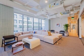 14 Ridge Sq NW, Washington, DC for lease Interior Photo- Image 2 of 6