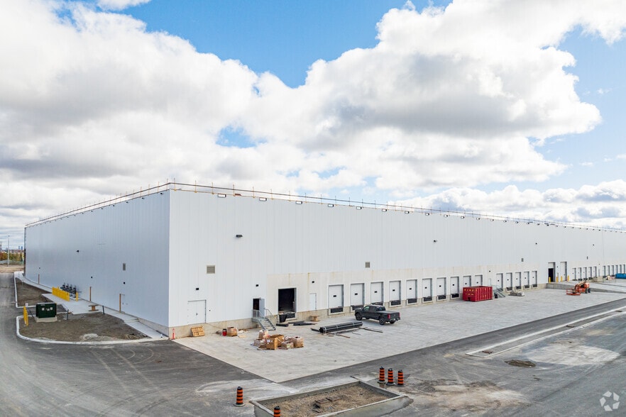 9001 A Highway 50, Vaughan, ON for lease - Building Photo - Image 2 of 3