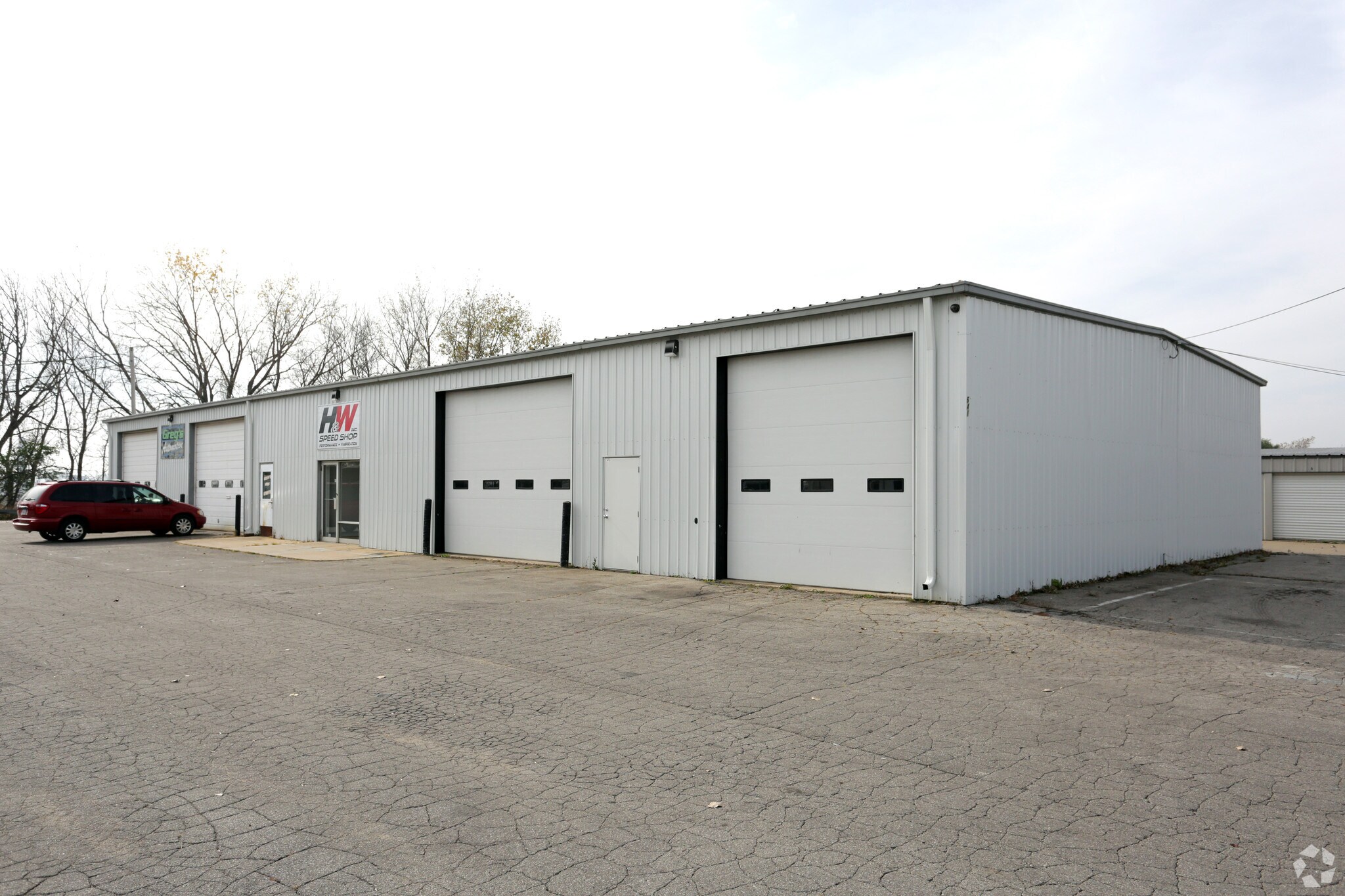 641 31st Ave SW, Cedar Rapids, IA for sale Primary Photo- Image 1 of 1