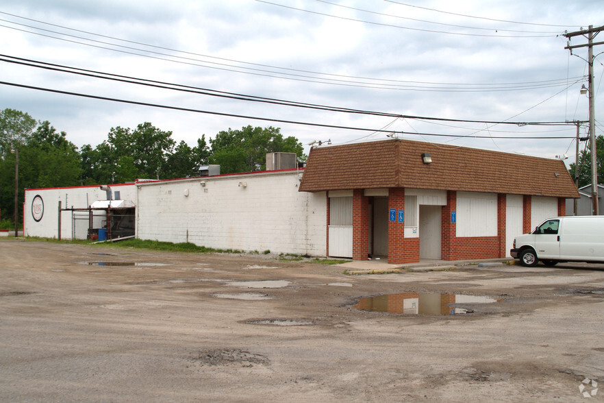 34950 W Jefferson Ave, Brownstown, MI for sale - Primary Photo - Image 1 of 1