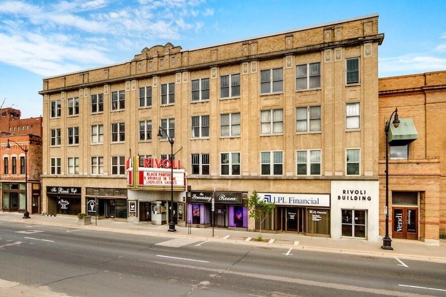 117 4th St, La Crosse, WI for sale - Building Photo - Image 1 of 1