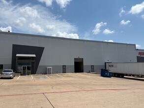 2306 Howard Ln, Austin, TX for lease Building Photo- Image 1 of 25