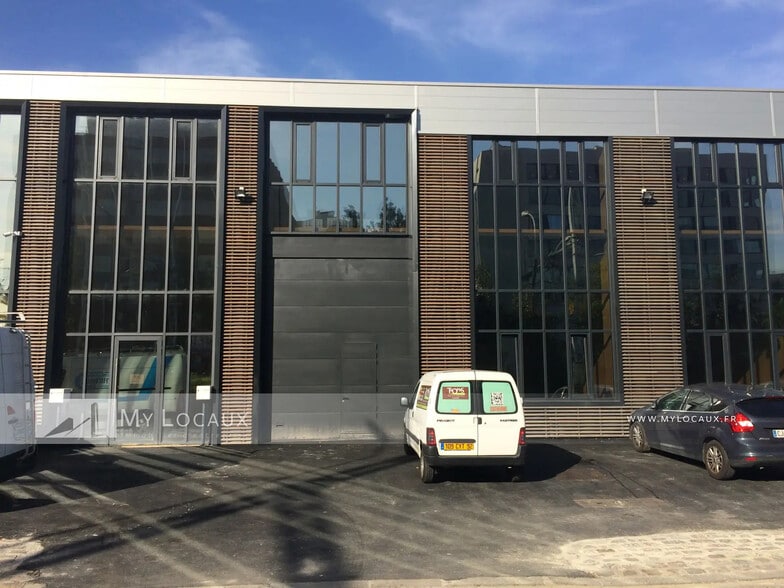 Flex in Courbevoie for lease - Building Photo - Image 2 of 7