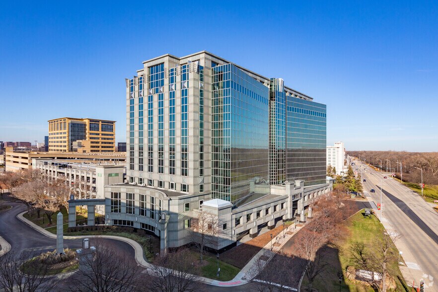 6155 North River Road Rosemont Illinois 60018 Usa 6250 N River Rd, Rosemont, IL 60018 - One O'Hare Center | LoopNet