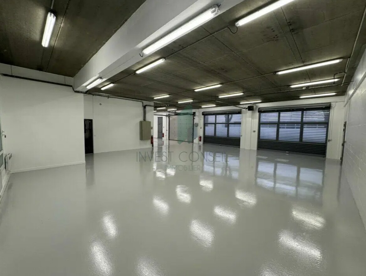 Flex in Roissy-en-France for lease Interior Photo- Image 1 of 7