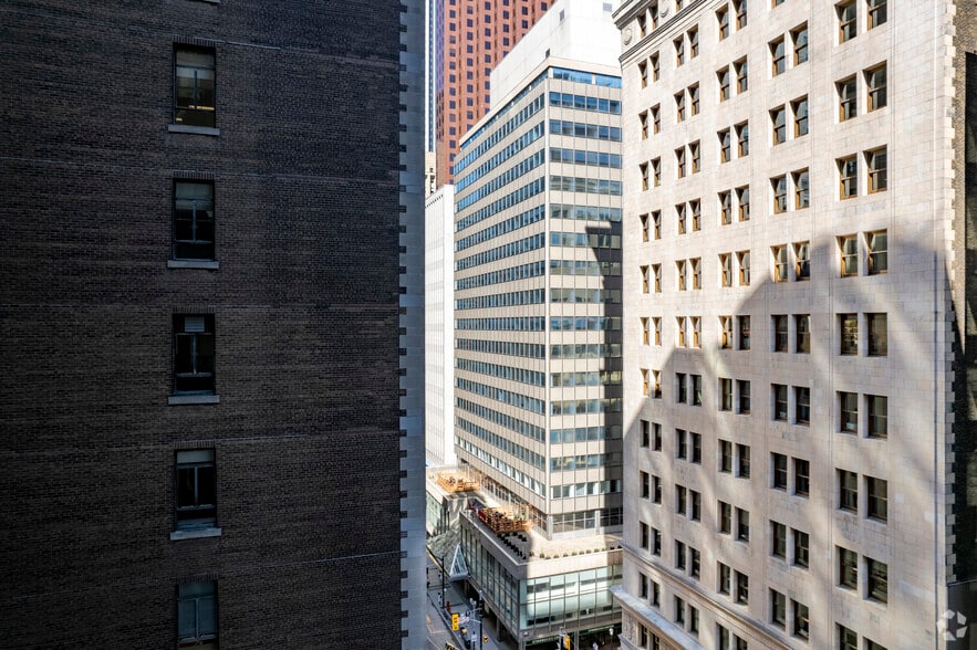 4 King St W, Toronto, ON for lease - Building Photo - Image 3 of 8