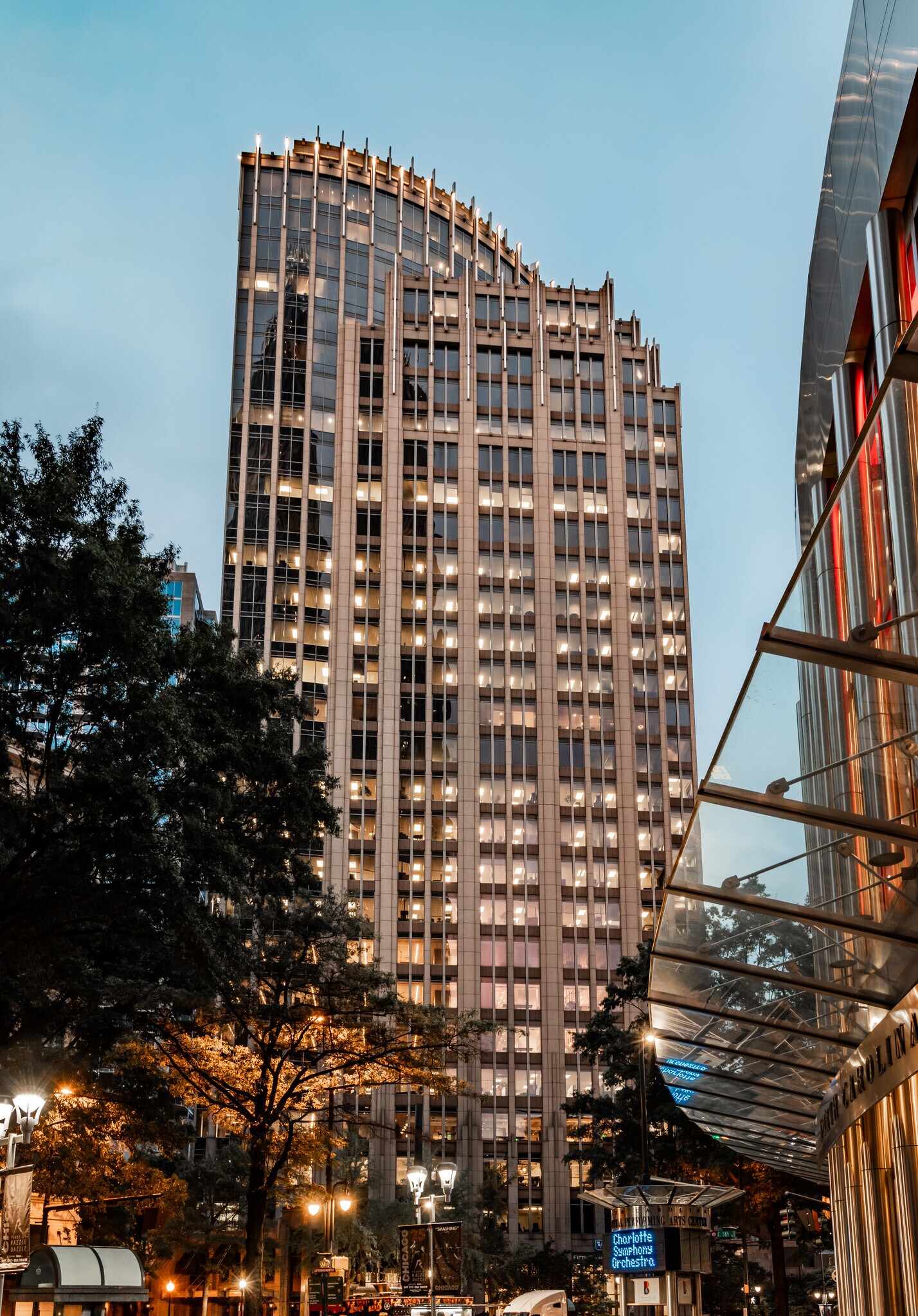201 S Tryon St Charlotte Nc 201 N Tryon St, Charlotte, NC 28202 - 201 North Tryon | LoopNet