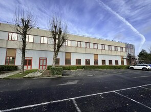 Flex in Villepinte for lease Building Photo- Image 1 of 6