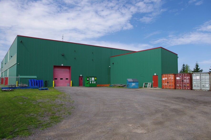 31 Rue De La Coopérative, Rigaud, QC for lease - Building Photo - Image 3 of 13