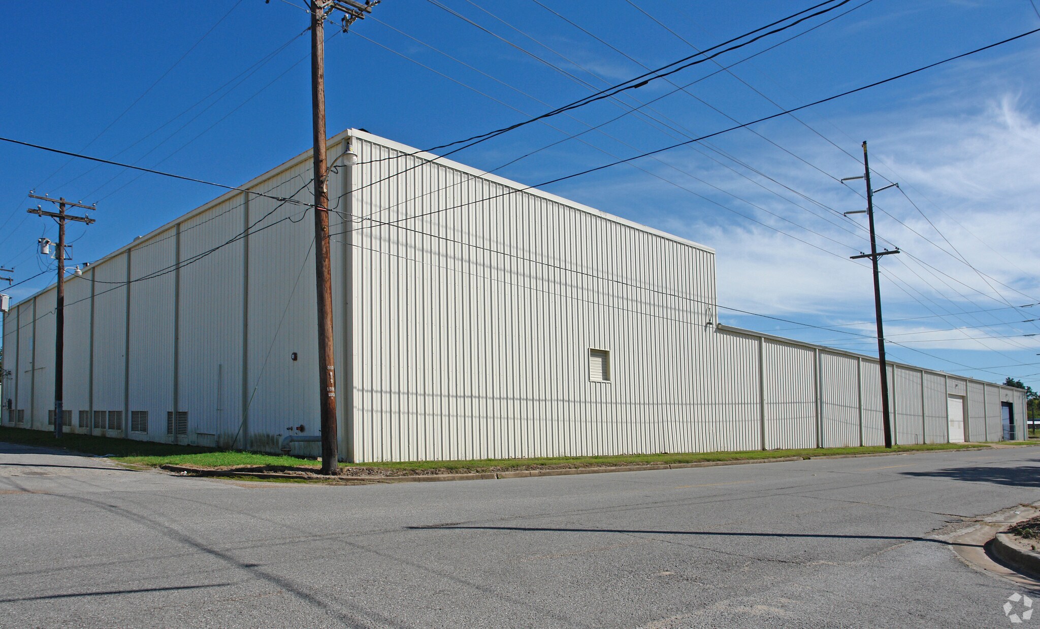 1075 N M L King Jr Pky, Beaumont, TX for lease Building Photo- Image 1 of 2