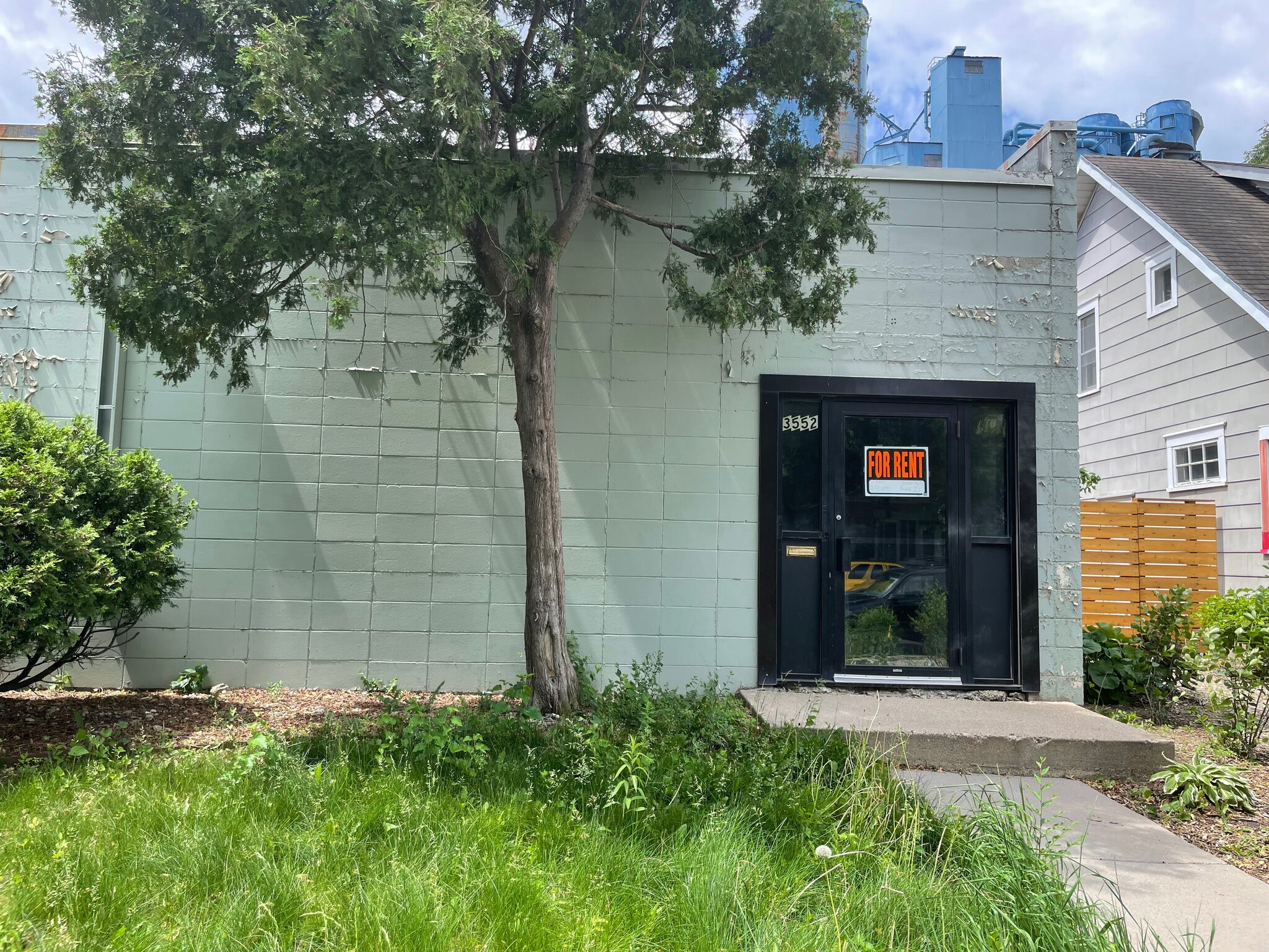 3552-3556 Snelling Ave, Minneapolis, MN for lease Building Photo- Image 1 of 14