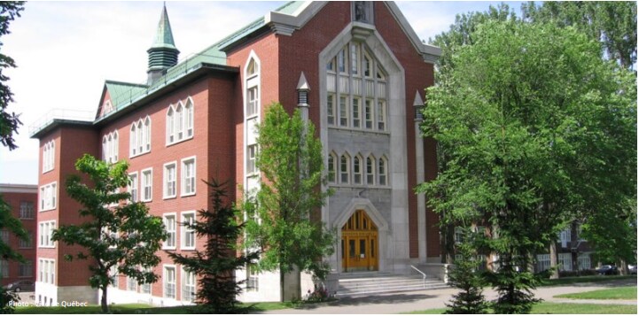 1220 Rue Des Soeurs-Du-Bon-Pasteur, Québec, QC for lease Primary Photo- Image 1 of 2