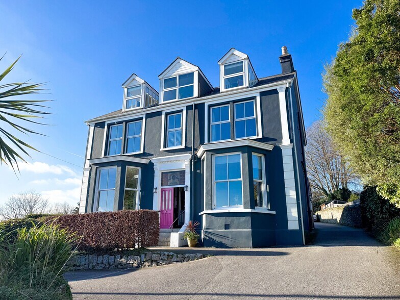 12 Pennance Rd, Falmouth for sale - Building Photo - Image 2 of 15
