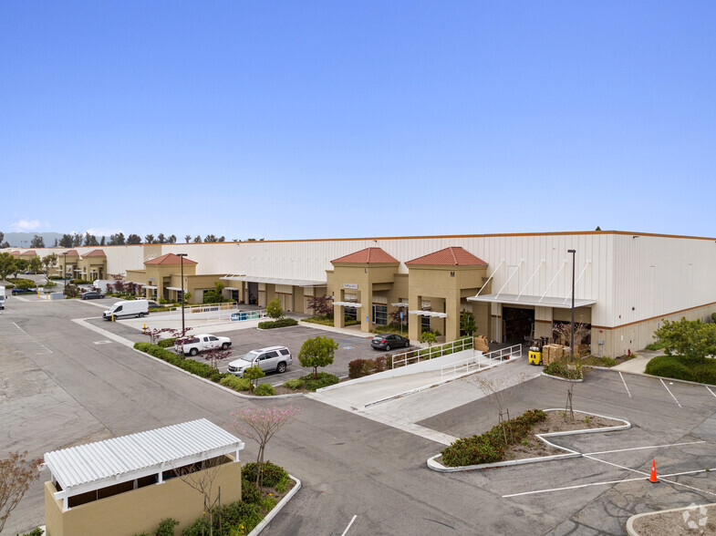 3233 E Mission Oaks Blvd, Camarillo, CA for lease - Building Photo - Image 2 of 14