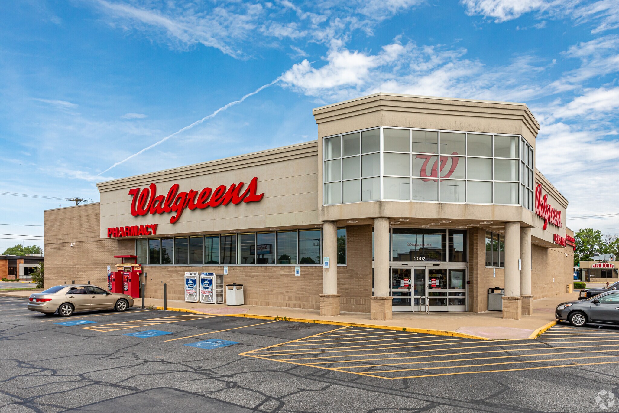 2002 S Thompson St, Springdale, AR for sale Primary Photo- Image 1 of 1