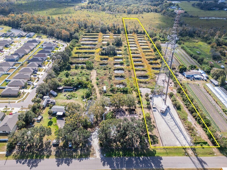 11109 Sumner Rd, Wimauma, FL 33598 11109 & 11105 Sumner Rd