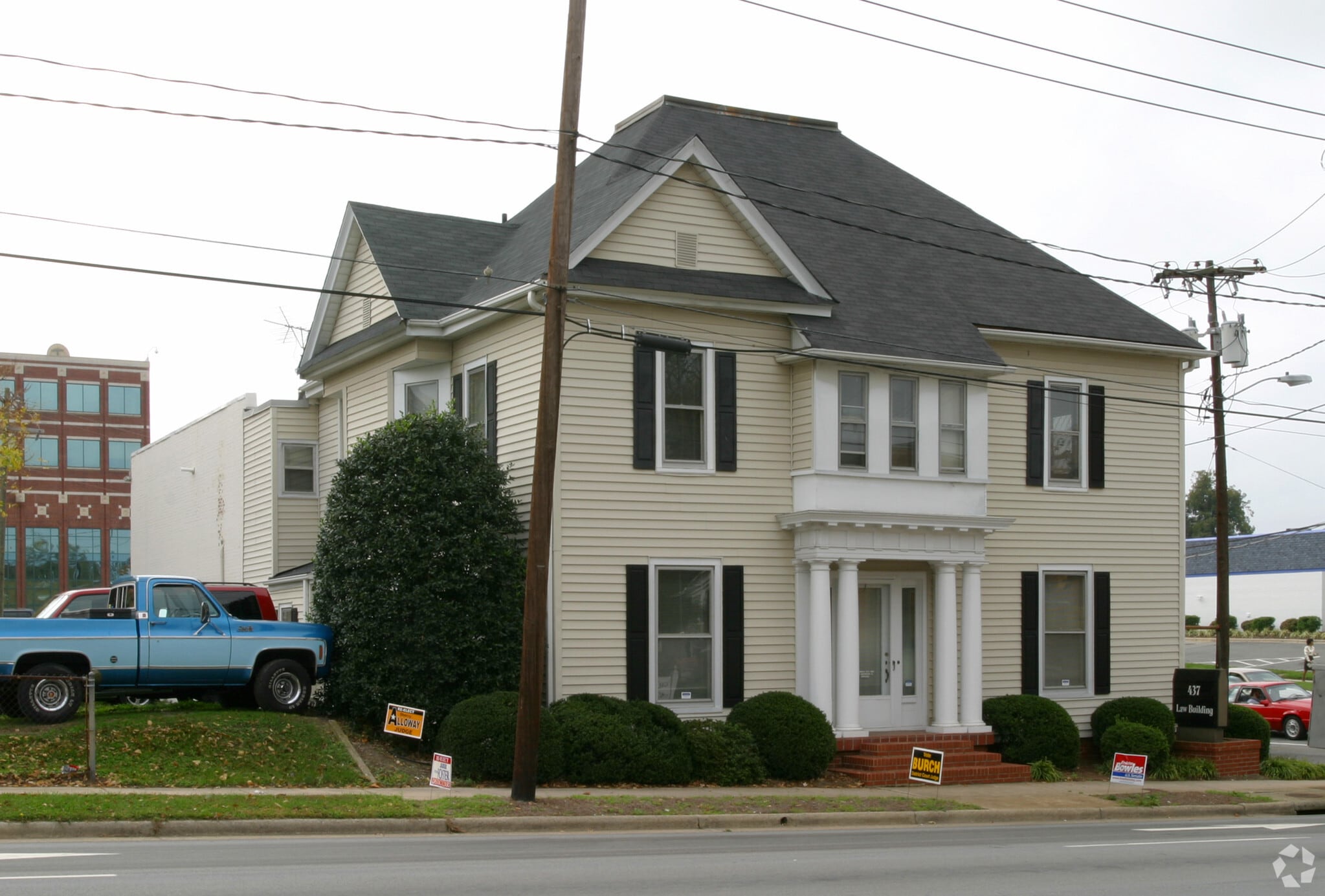 437 W Friendly Ave, Greensboro, NC for sale Primary Photo- Image 1 of 1