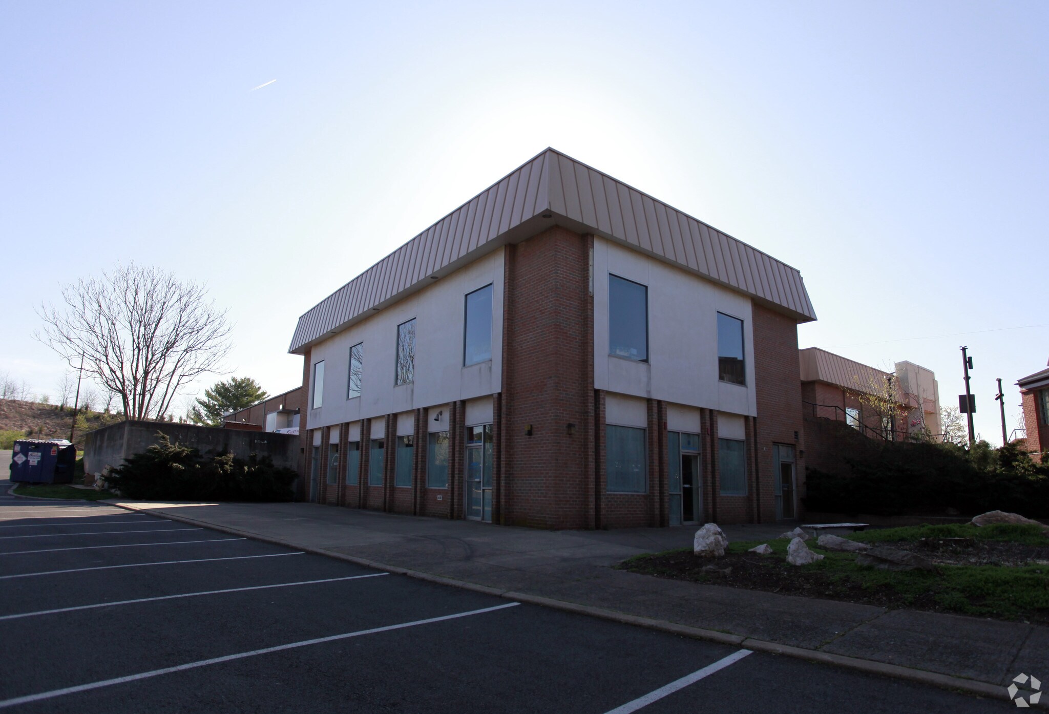 14100 Lee Hwy, Centreville, VA 20120 Newgate Shopping Center