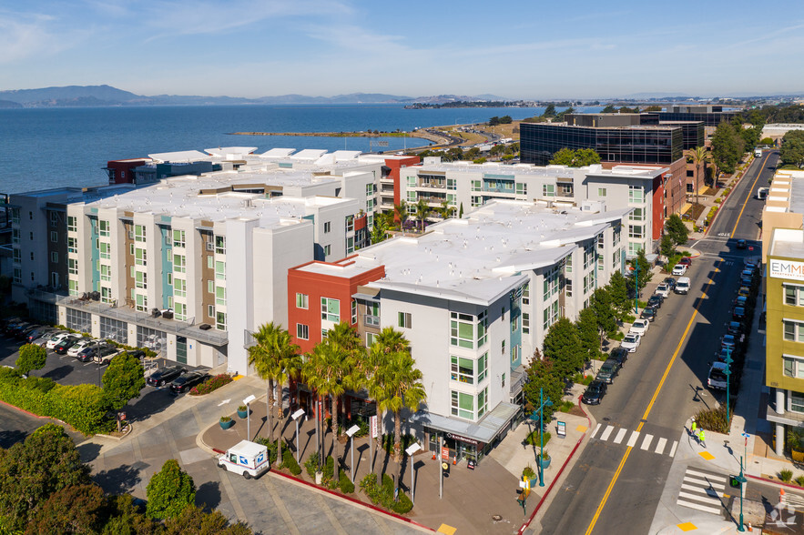 6399 Christie Ave, Emeryville, CA for sale - Primary Photo - Image 1 of 1