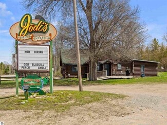 More details for 15015 US Highway 31, Beulah, MI - Retail for Sale