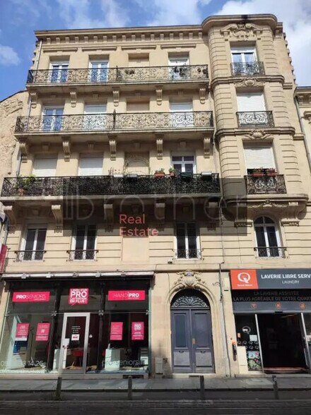 Office in Bordeaux for sale - Building Photo - Image 1 of 7