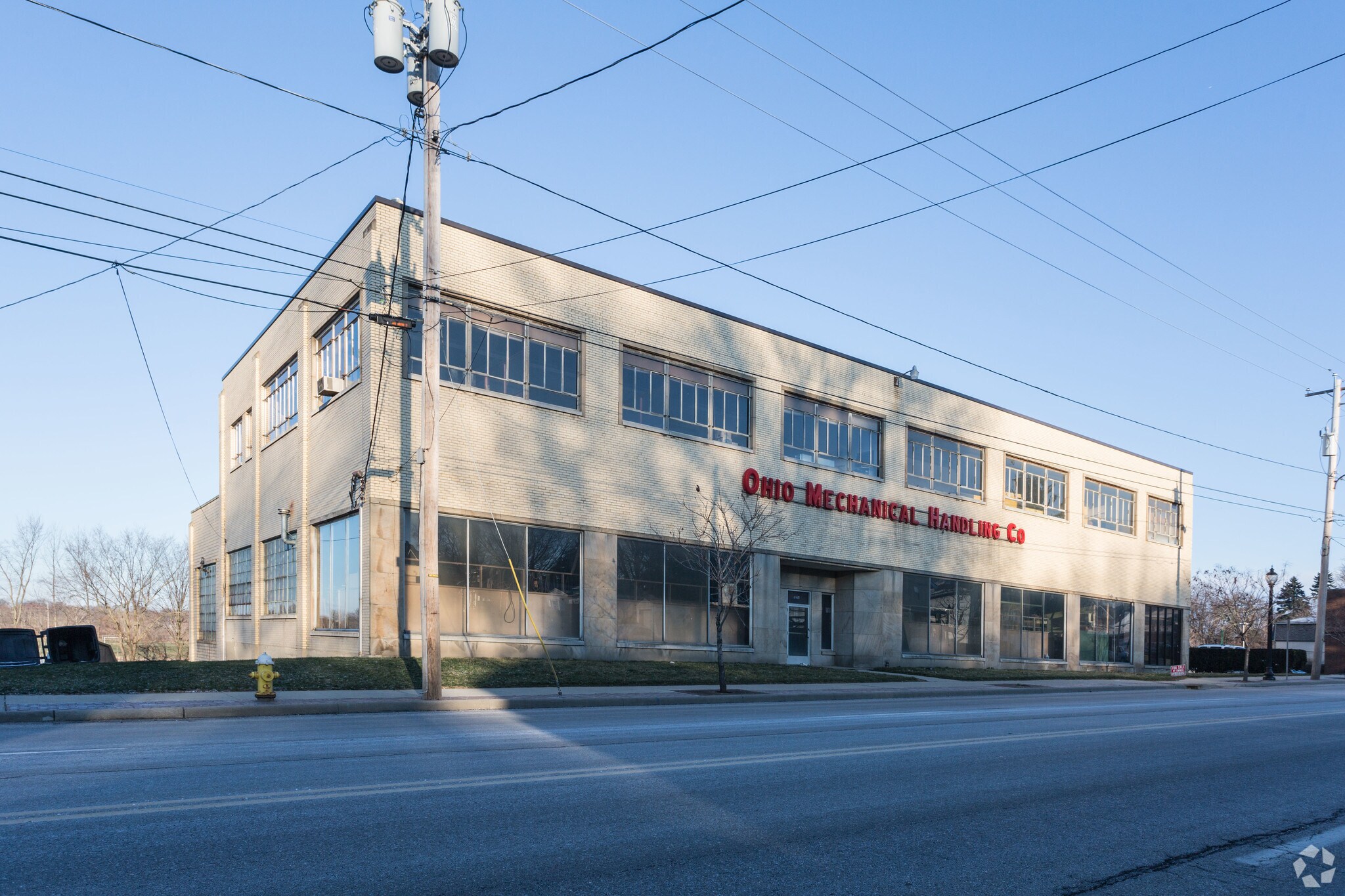 1856 S Main St, Akron, OH for sale Primary Photo- Image 1 of 1