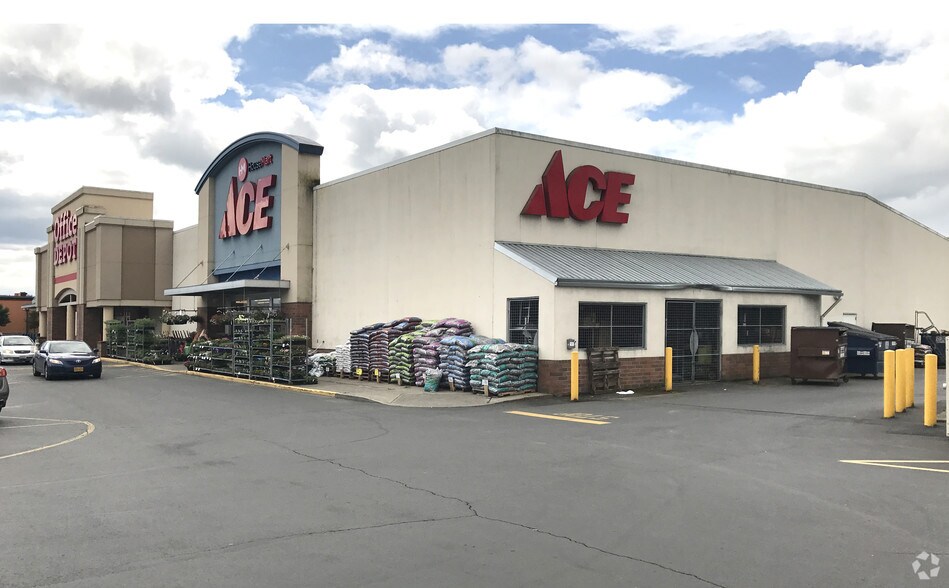 600 Triangle Ctr, Longview, WA for sale - Primary Photo - Image 1 of 1