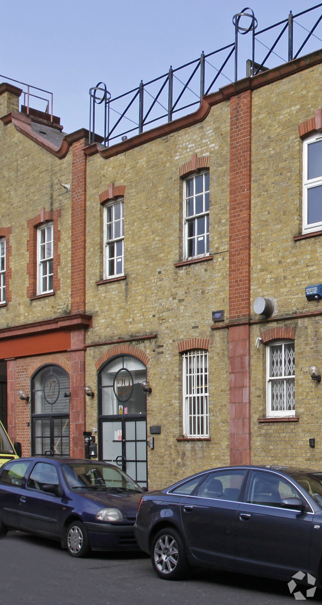 29 Warple Way, London for sale Primary Photo- Image 1 of 1