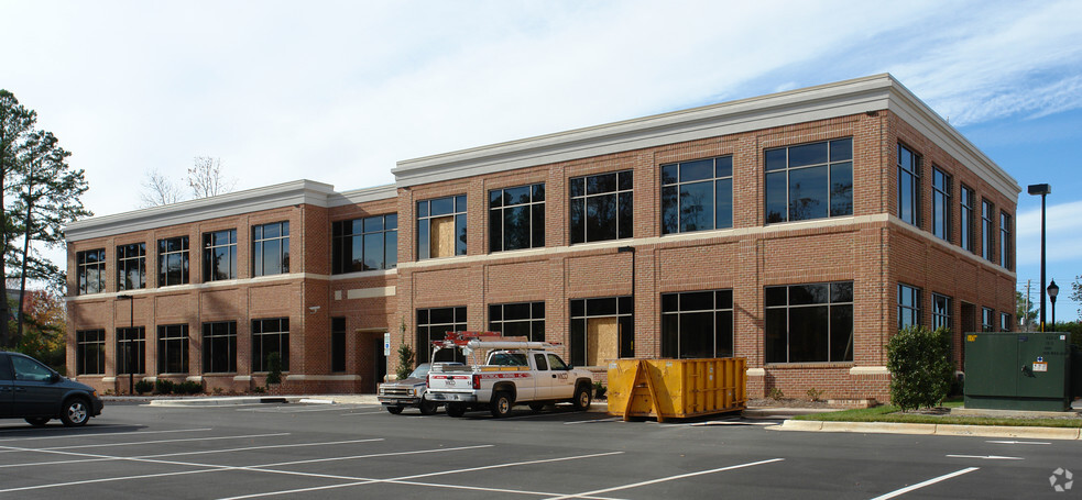 9208 Falls of Neuse Rd, Raleigh, NC for lease - Building Photo - Image 3 of 19