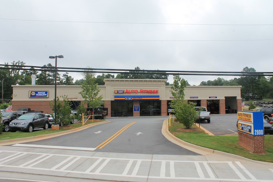 2800 Browns Bridge Rd, Gainesville, GA for sale - Primary Photo - Image 1 of 8