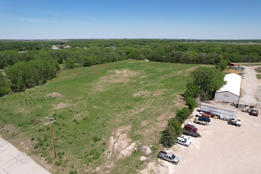 2410 N 9th St, Salina, KS for sale - Building Photo - Image 2 of 10