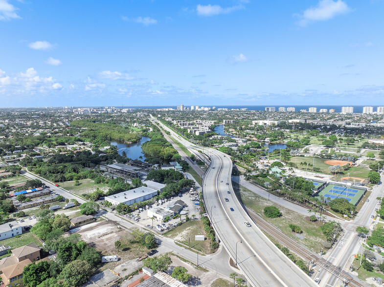 282 -284 NE 1st Avenue Ave, Deerfield Beach, FL for sale - Building Photo - Image 1 of 16