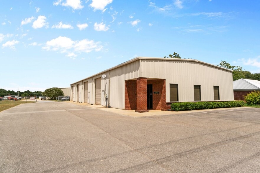 Rosalia Storage 2 Building Flex Offering portfolio of 2 properties for sale on LoopNet.com - Building Photo - Image 3 of 33