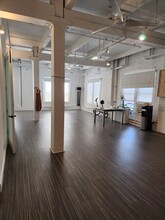 21-07 Borden Ave, Long Island City, NY for lease Building Photo- Image 1 of 18