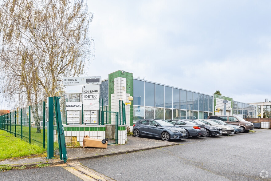 Flex in Villebon-sur-Yvette for lease - Primary Photo - Image 1 of 2