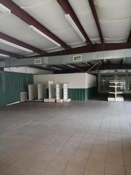 714 Cleveland St, Danville, AR for sale - Building Photo - Image 2 of 4