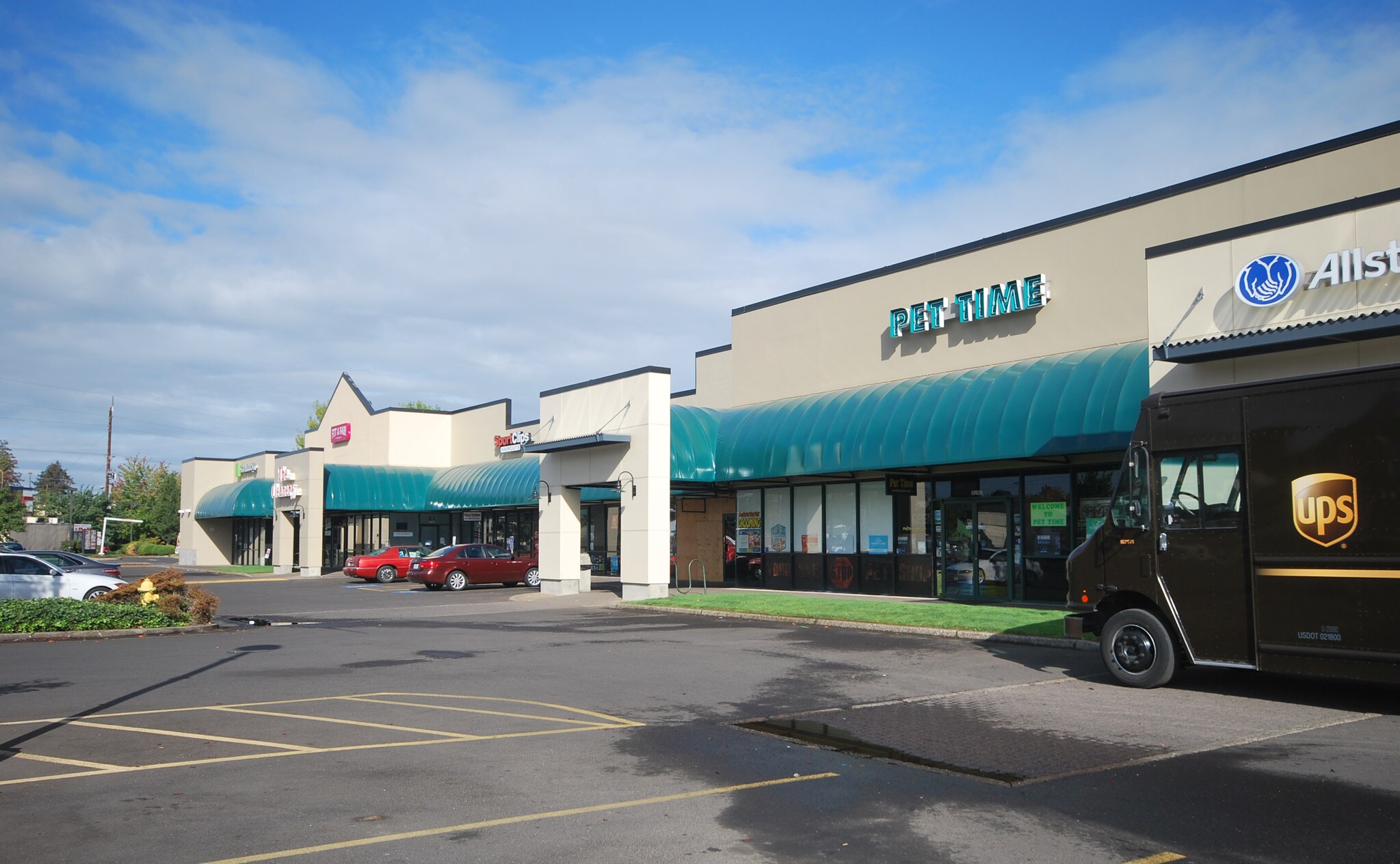 30013169 W 11th Ave, Eugene, OR 97402 Marketplace West