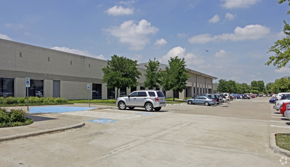 14770 Trinity Blvd, Fort Worth, TX 76155