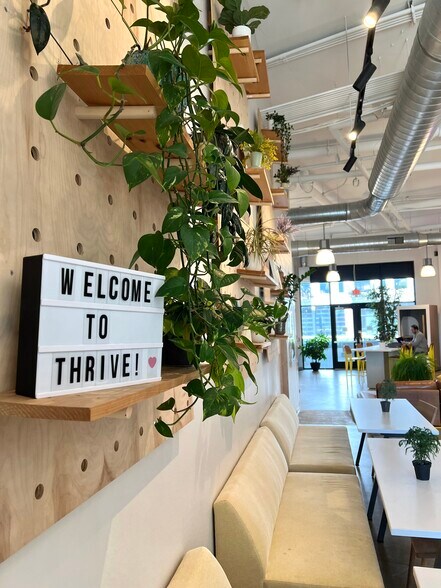 440-500 W Broad St, Columbus, OH for lease - Building Photo - Image 3 of 7