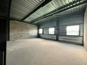 Flex in Mions for lease Interior Photo- Image 2 of 5