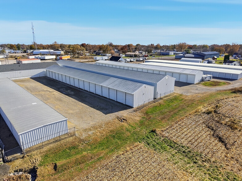 Space Rental portfolio of 3 properties for sale on LoopNet.com - Building Photo - Image 1 of 6