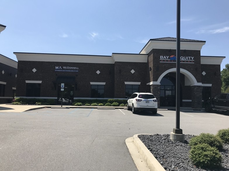 949 E Main St, Lexington, SC for lease - Building Photo - Image 1 of 10