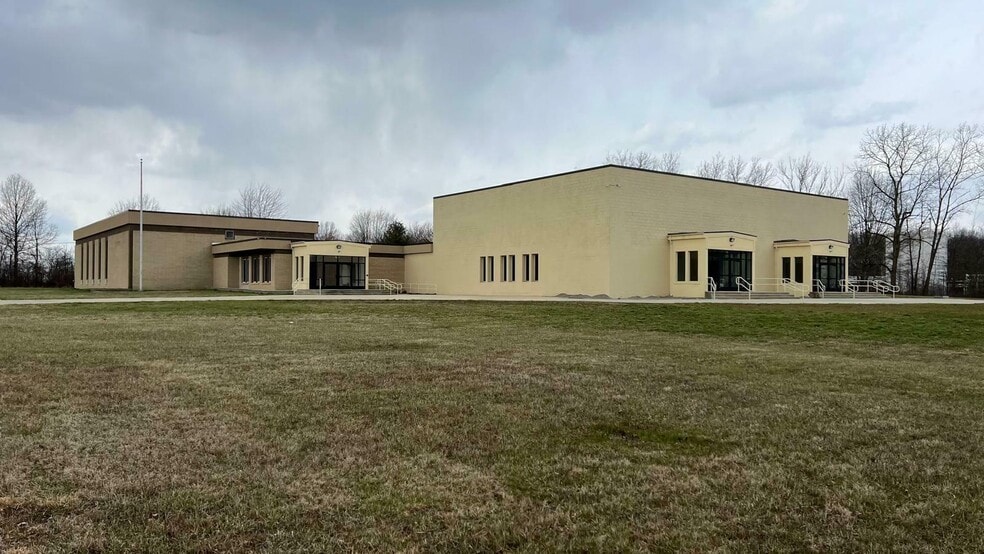 995 Youngstown Warren Rd, Niles, OH for sale - Building Photo - Image 3 of 27