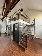 Office in Nantes for sale Interior Photo- Image 2 of 5