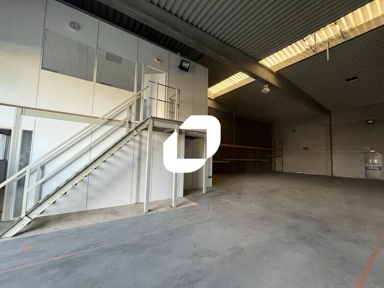 5 B Avenue Henri Poincaré, Bondues for lease - Interior Photo - Image 2 of 15