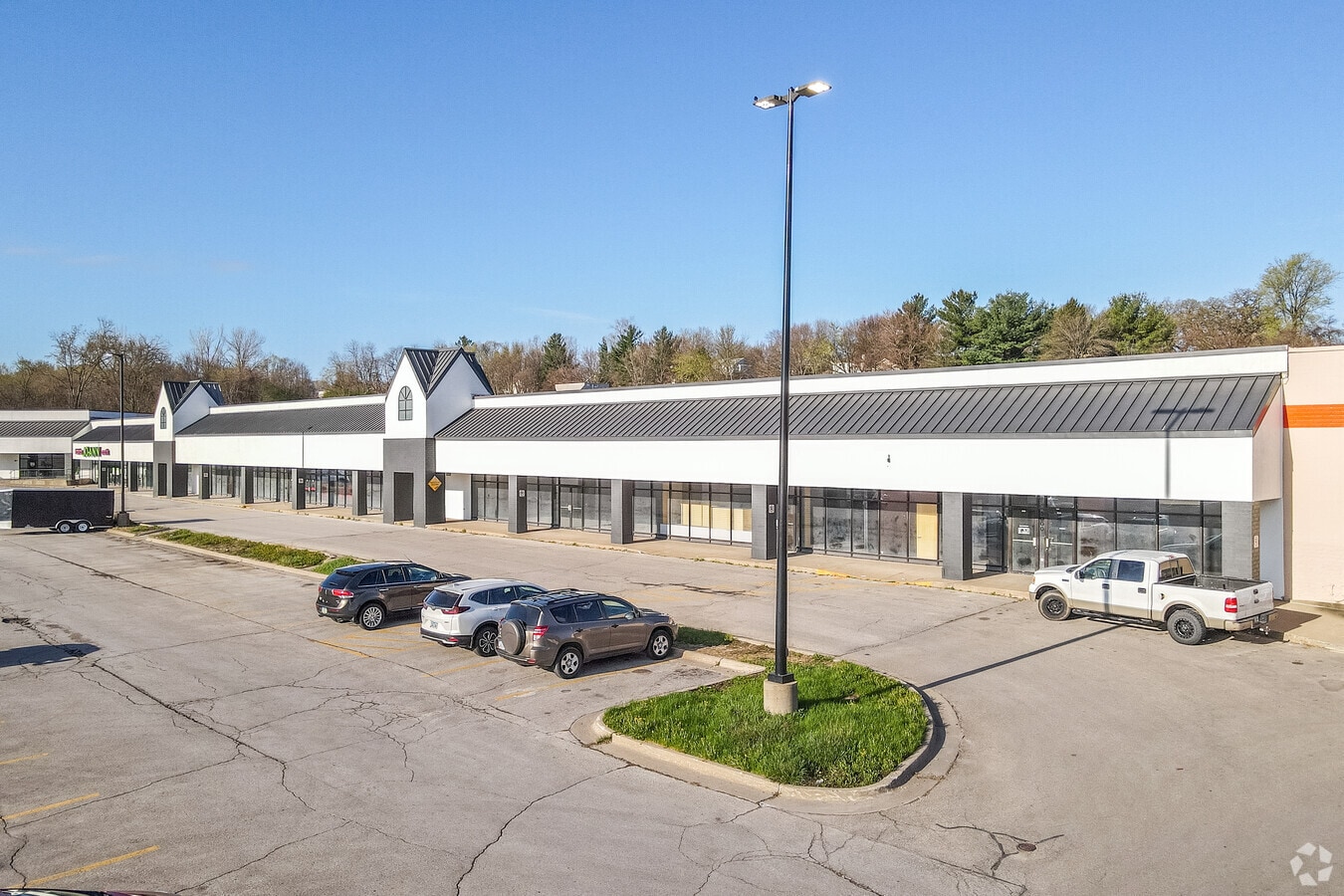 48205132 SE 14th St, Des Moines, IA 50320