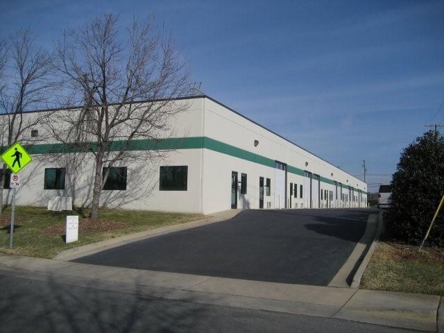 4913 Chastain Ave, Charlotte, NC for lease - Building Photo - Image 1 of 7