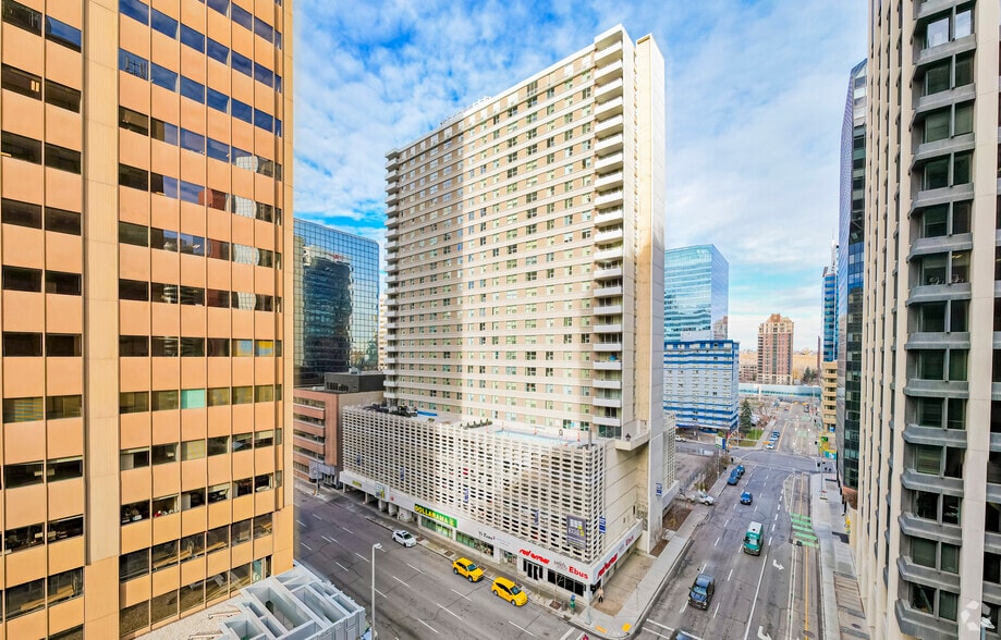618 5 Ave SW, Calgary, AB for sale - Primary Photo - Image 1 of 1