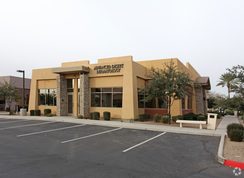 9179 W Thunderbird Rd, Peoria, AZ for lease - Primary Photo - Image 1 of 37