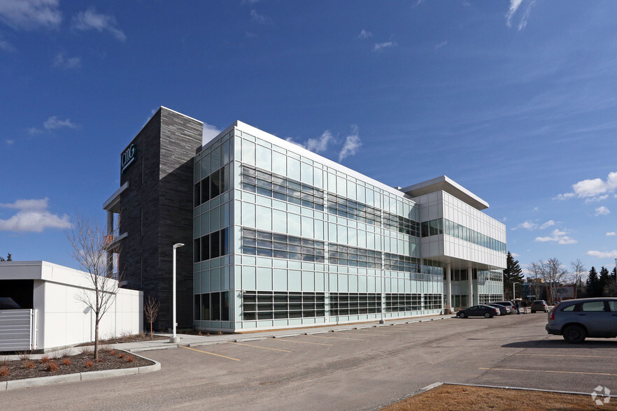 3710 33rd St NW, Calgary, AB for lease - Building Photo - Image 3 of 7